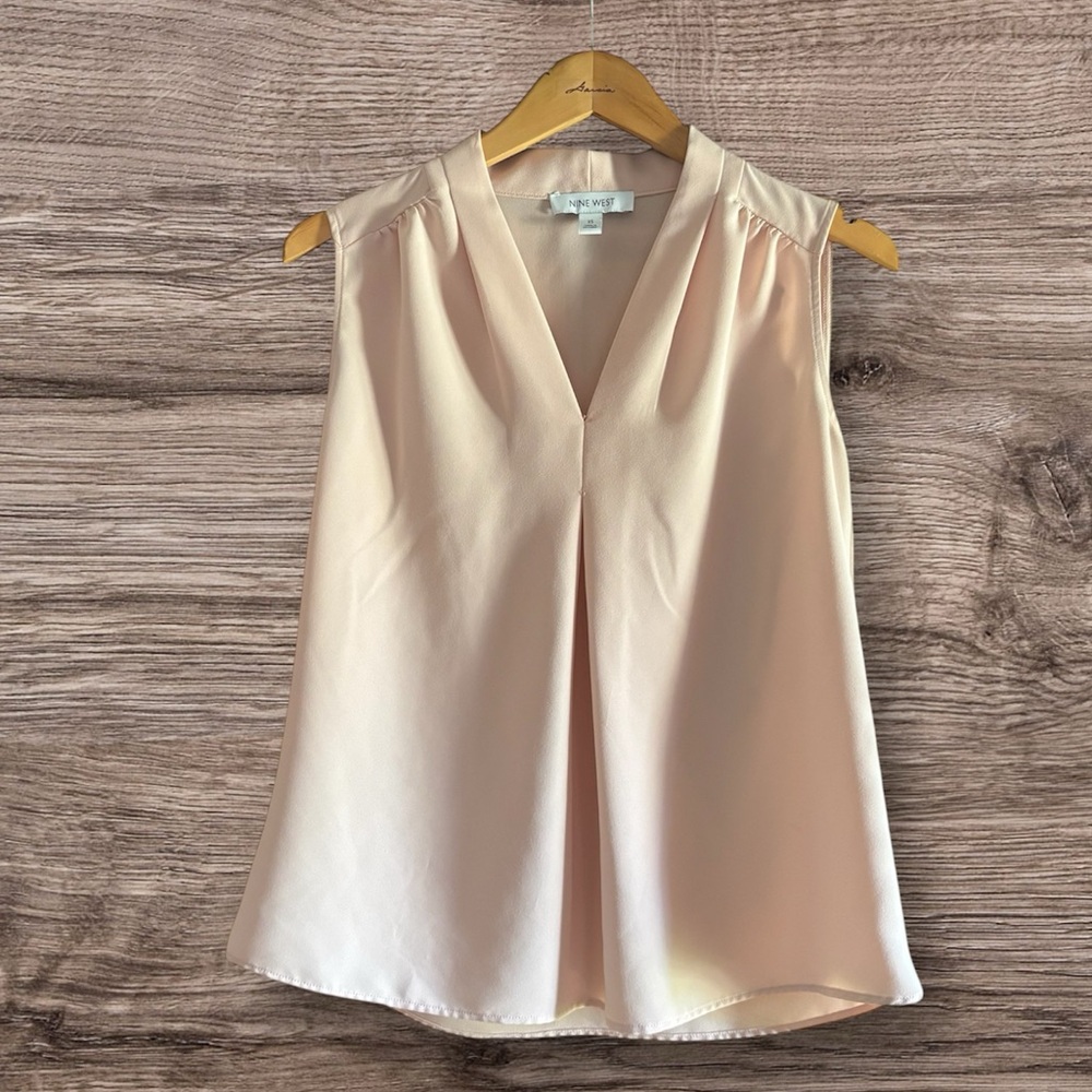 Nine West Pale Pink V-Neck Flowy Blouse XS